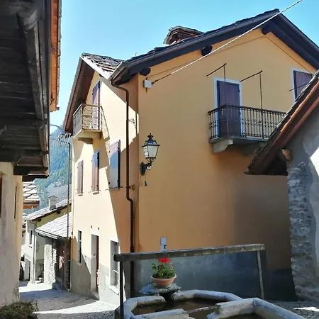 Maison La Pila Alpesi faház Brusson